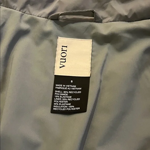 Vuori Gray Puffer Jacket - Picture 2 of 5